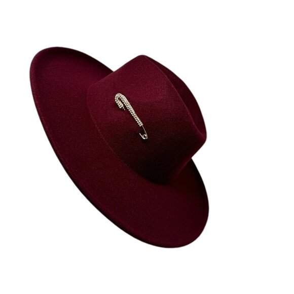 Free People Felt Hat in Merlot with Gold Tone Bling Pin Detail OS NWT - Picture 1 of 15
